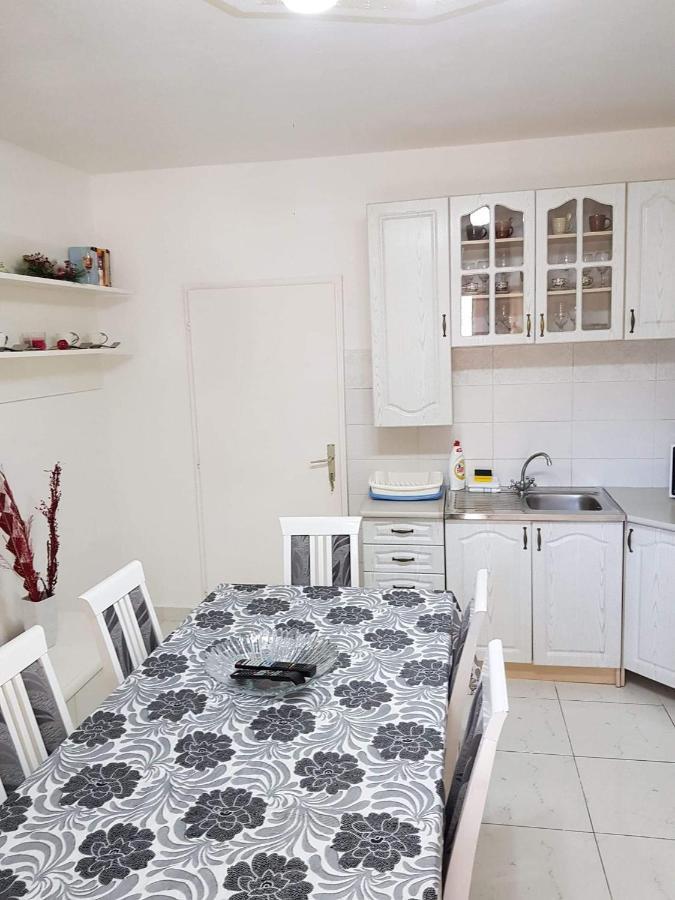 Montenegro Apartmant'S Kotor Exteriör bild
